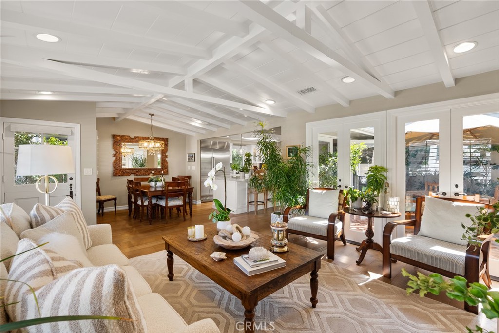 2602 Circle Drive