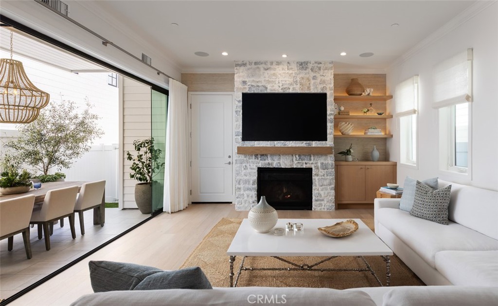 Corona del Mar South of PCH (CDMS) - Residential