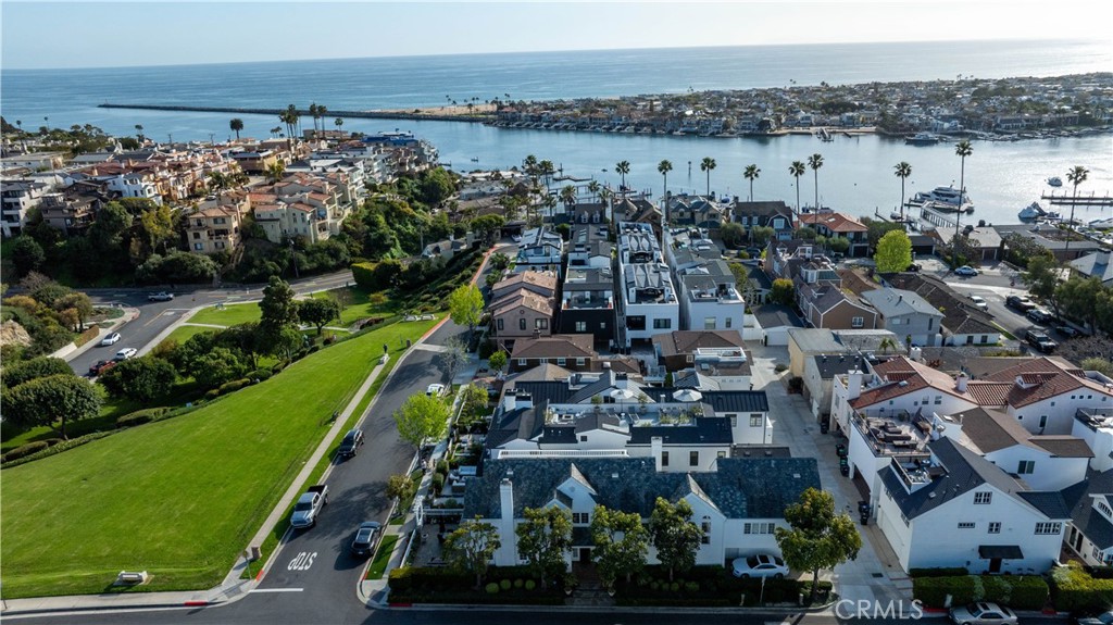 Corona del Mar South of PCH (CDMS) - Residential