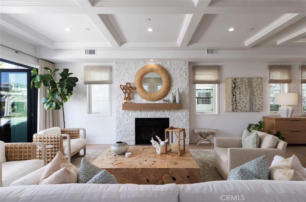 Corona del Mar South of PCH (CDMS) - Residential