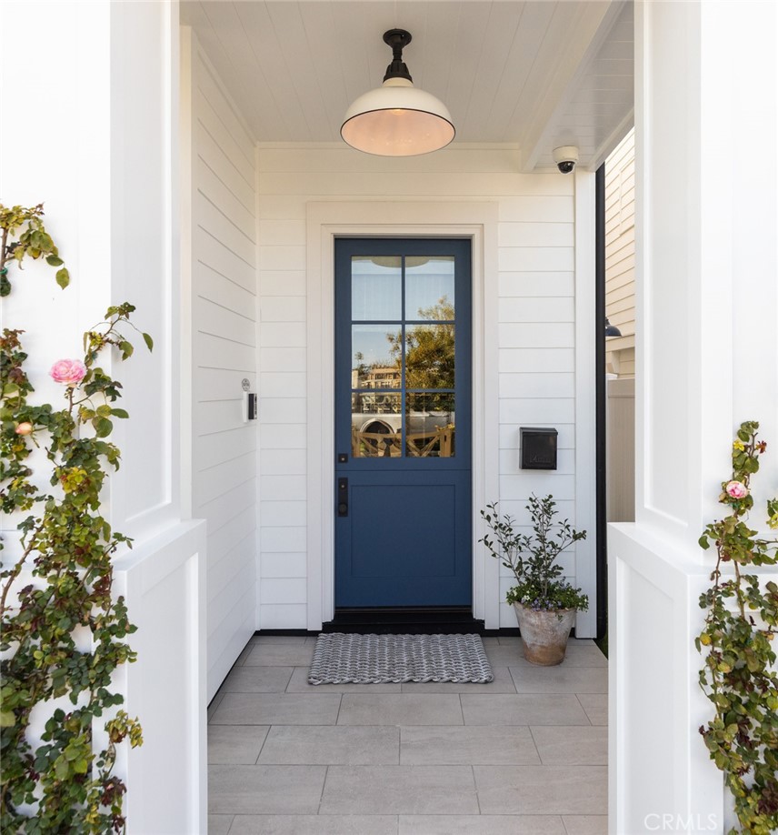 Corona del Mar South of PCH (CDMS) - Residential