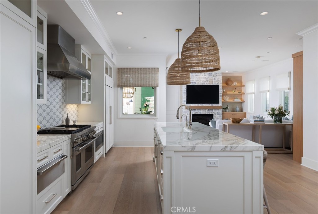 Corona del Mar South of PCH (CDMS) - Residential