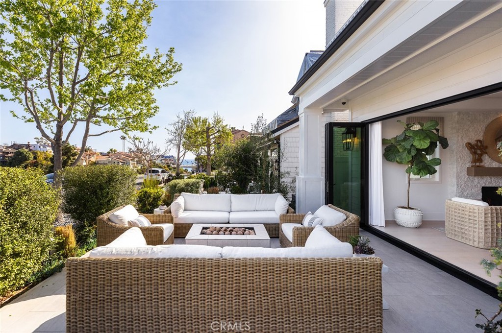 Corona del Mar South of PCH (CDMS) - Residential