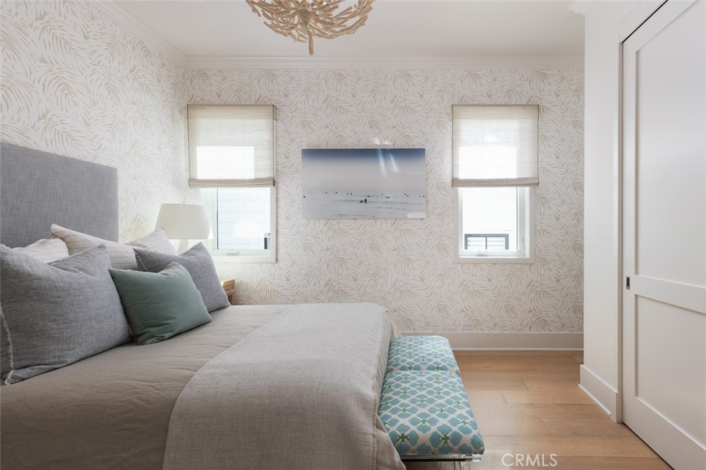 Corona del Mar South of PCH (CDMS) - Residential