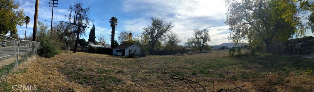 listing image 130727826857880346940