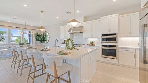 412 Shrike Irvine CA 92618