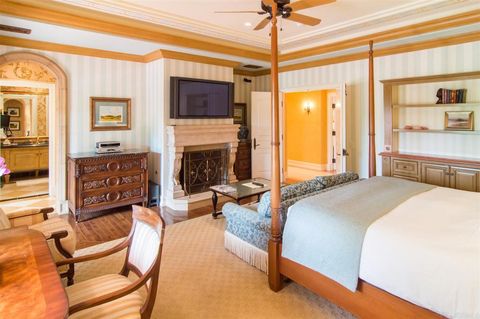 5220 Grand Del Mar Way VU 7-4-9 San Diego CA 92130