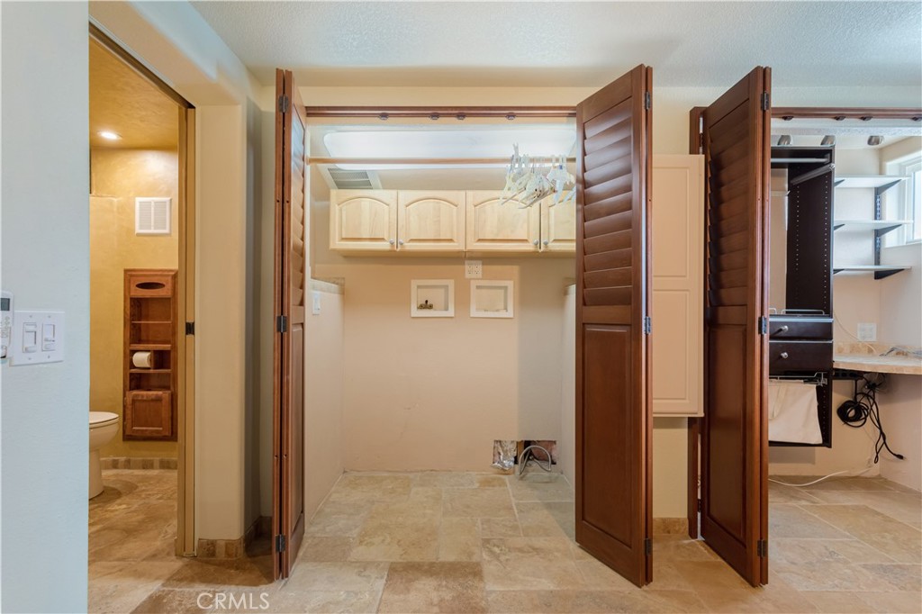 Photo 33 of 56 of 1310 W Lakeshore Drive house