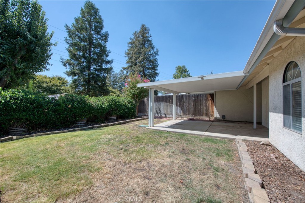 Photo 3 of 33 of 2366 Escalon Avenue house