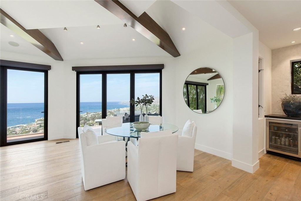 listing image 130726839404221069027