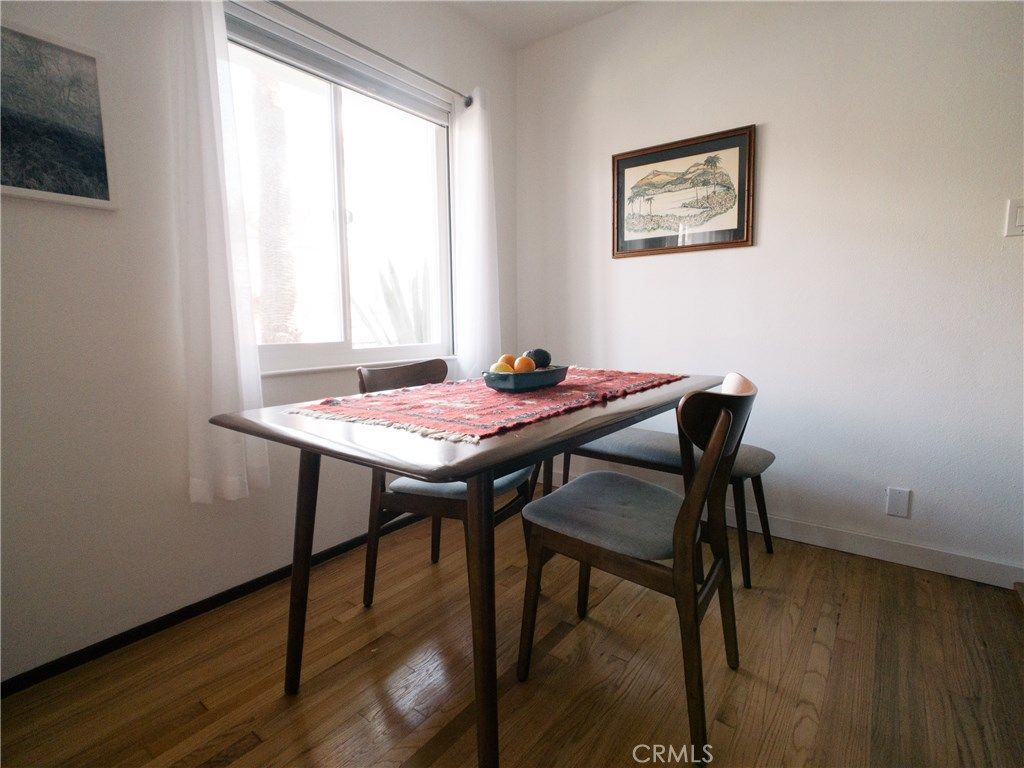 listing image 130724539565123405750