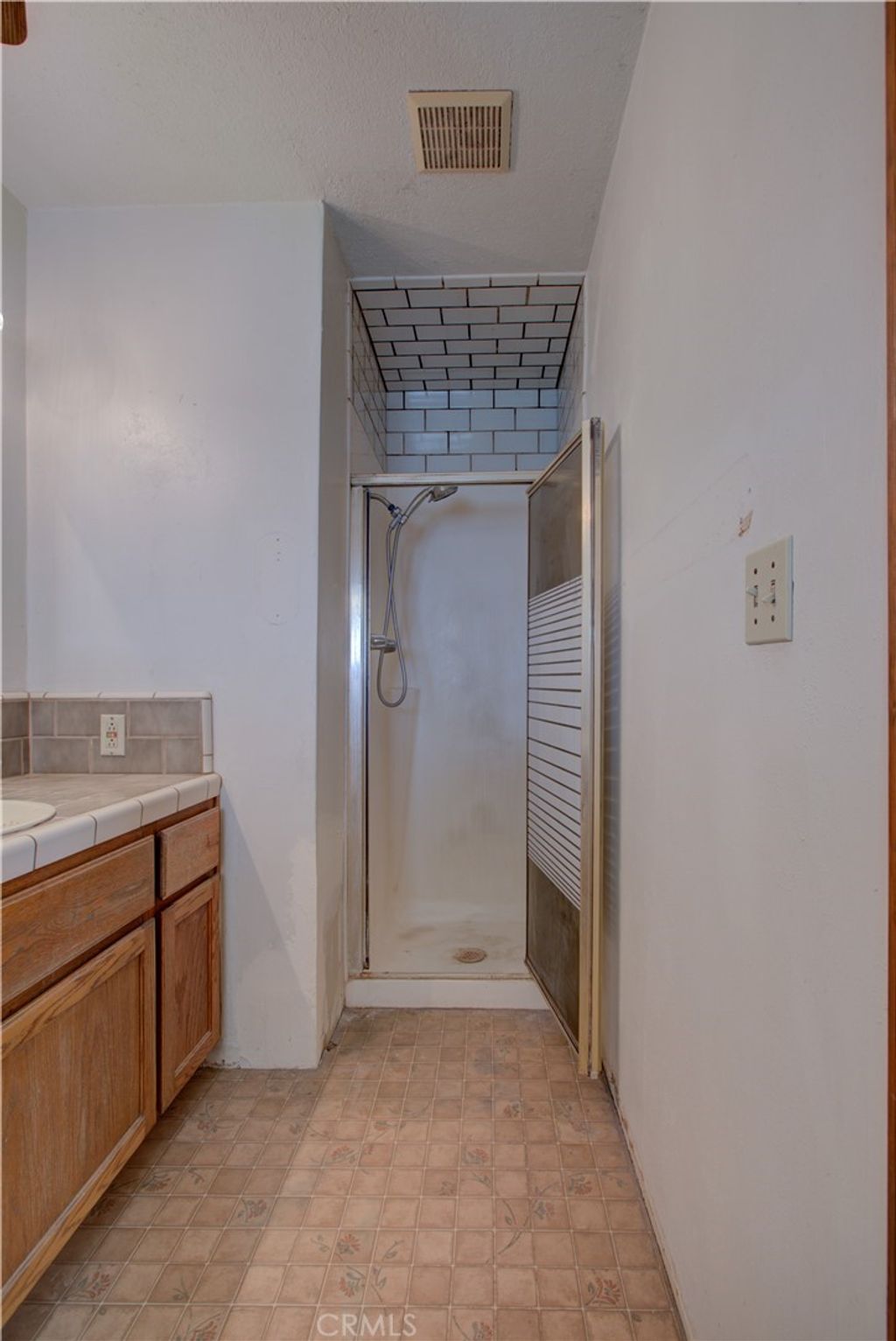 listing image 130722852048924373340