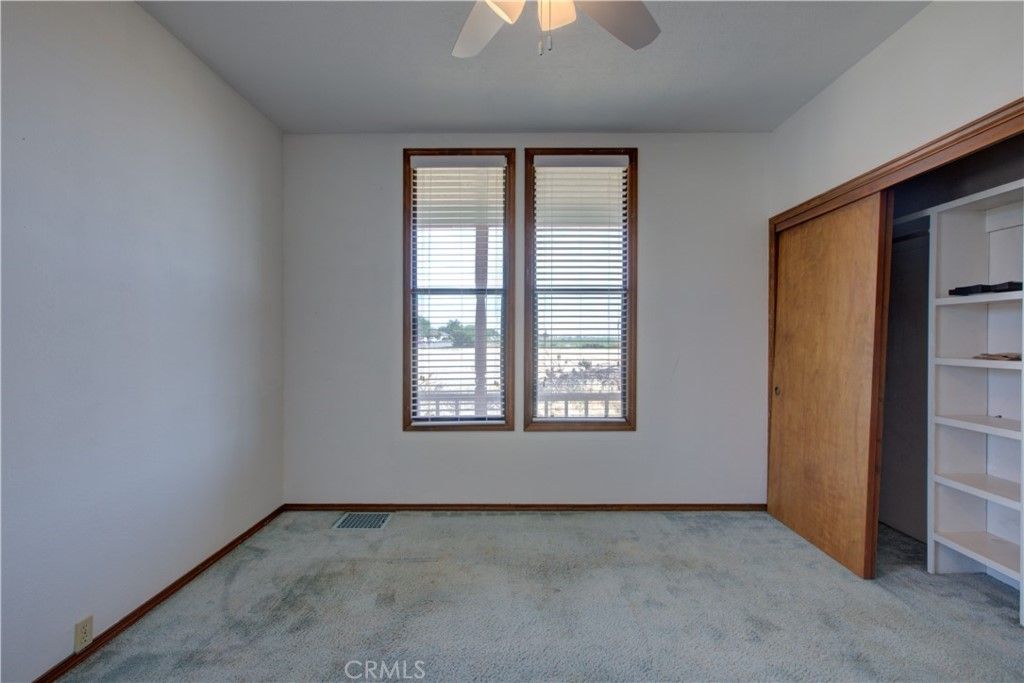 listing image 130724950095632151707