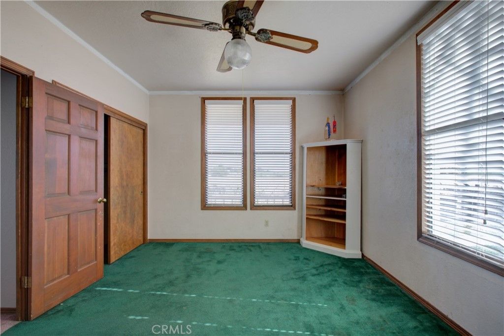 listing image 130722034684904827751