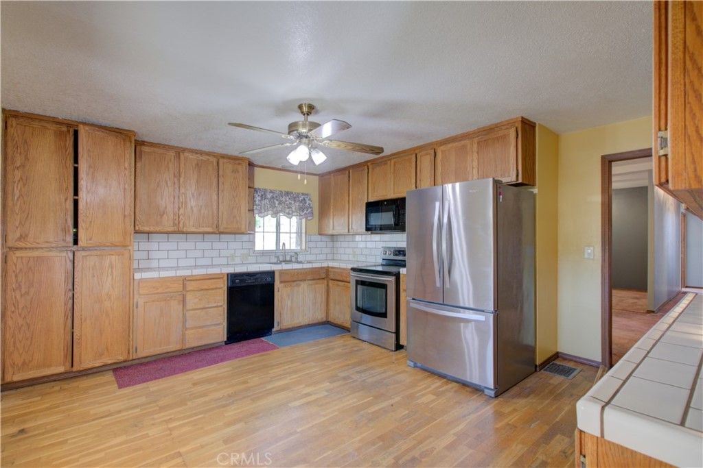 listing image 130722433962706335191