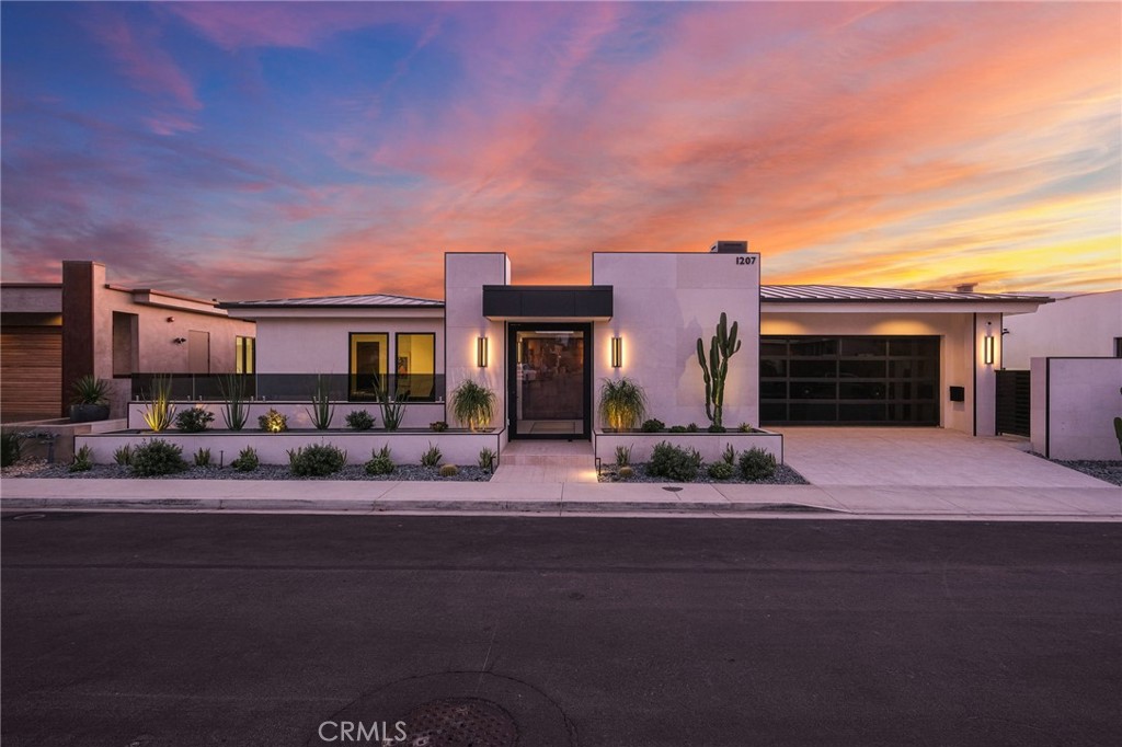 1207 Dolphin Terrace