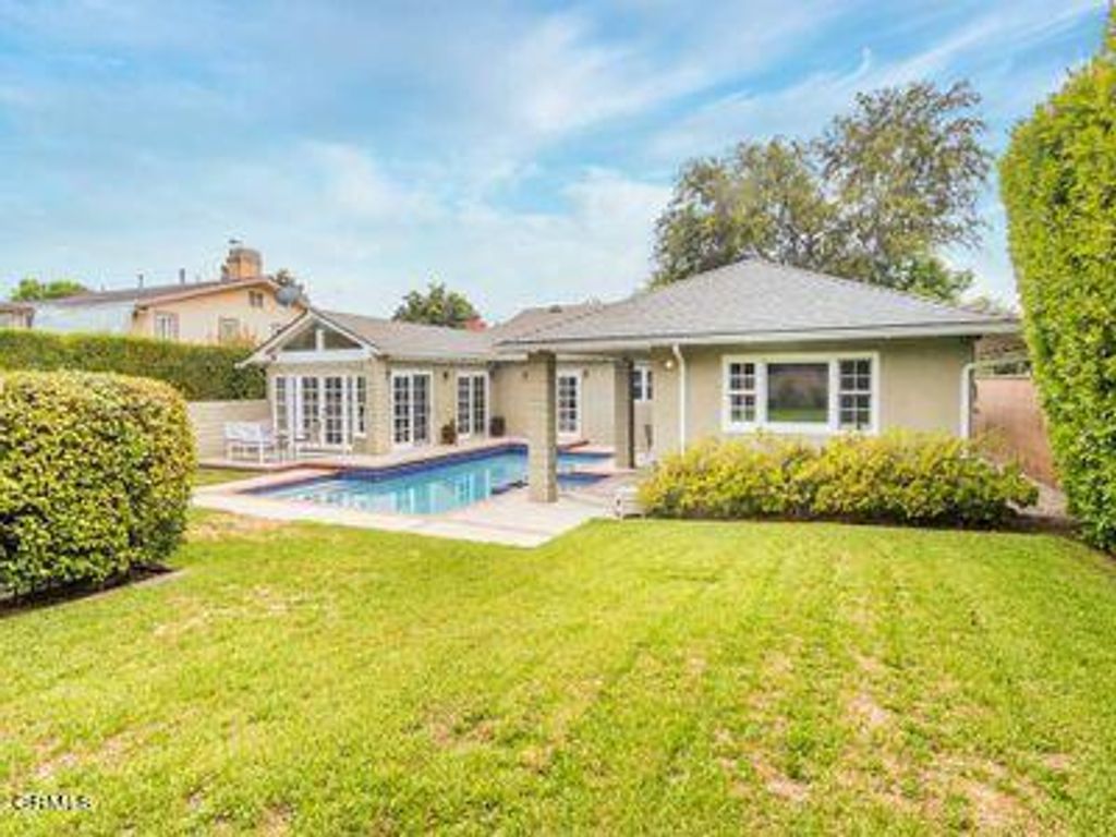 listing image 130721079985982657130