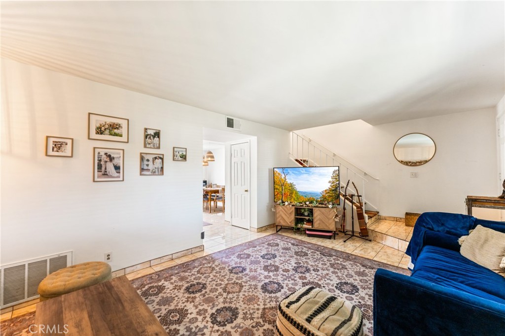 10026 bloomfield avenue