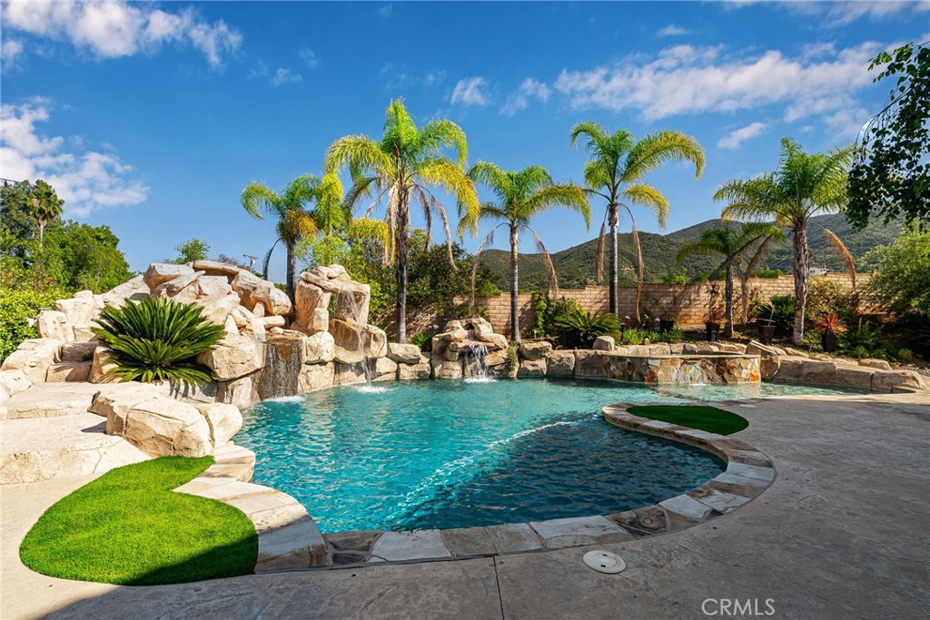 Twin Oaks - Residential