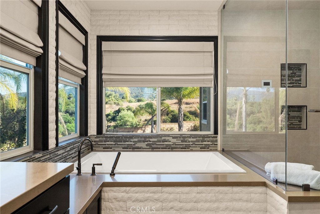 Twin Oaks - Residential
