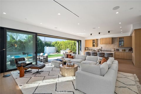 A home in Studio City