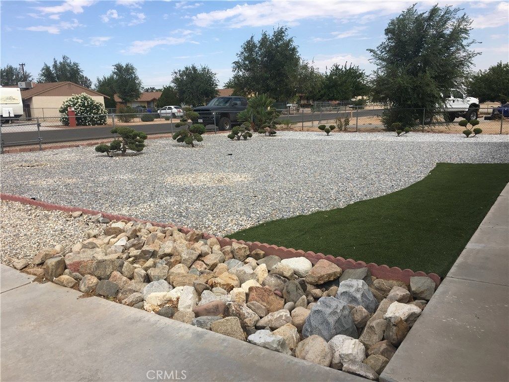 listing image 130727625306103243588