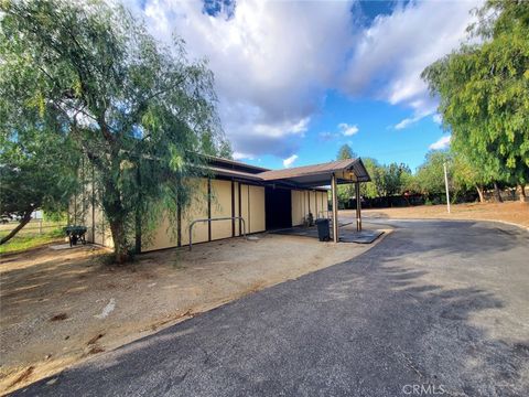 A home in Agua Dulce