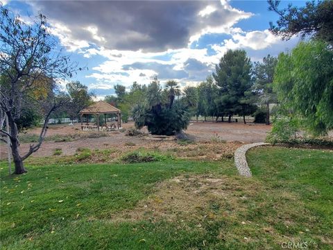 A home in Agua Dulce