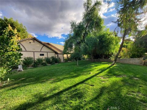 A home in Agua Dulce