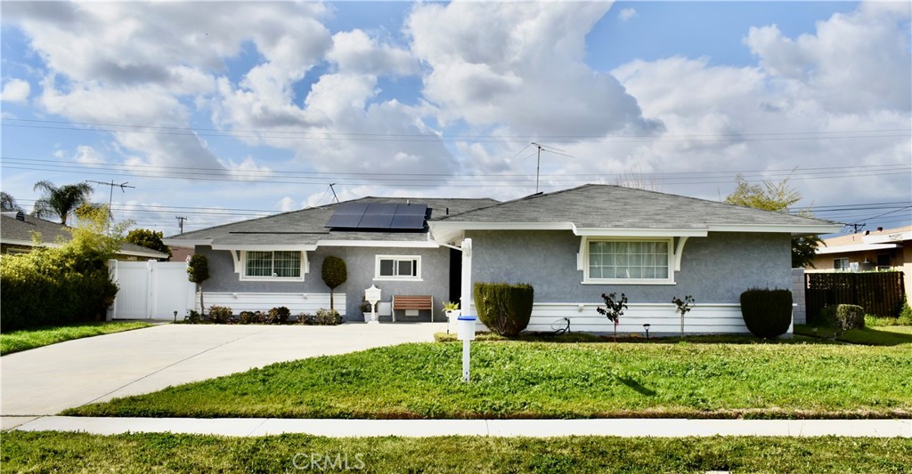 Photo 1 of 33 of 1451 Meeker Avenue house