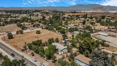 A home in Perris