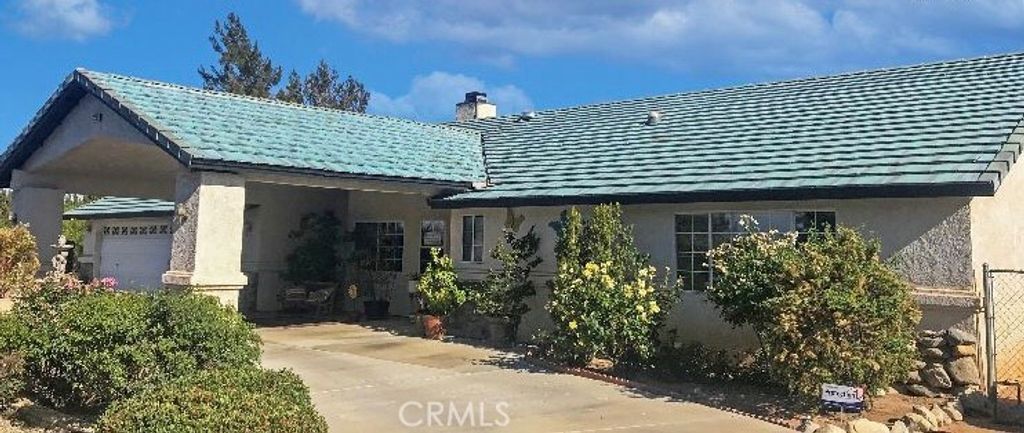 listing image 130727914984341803756