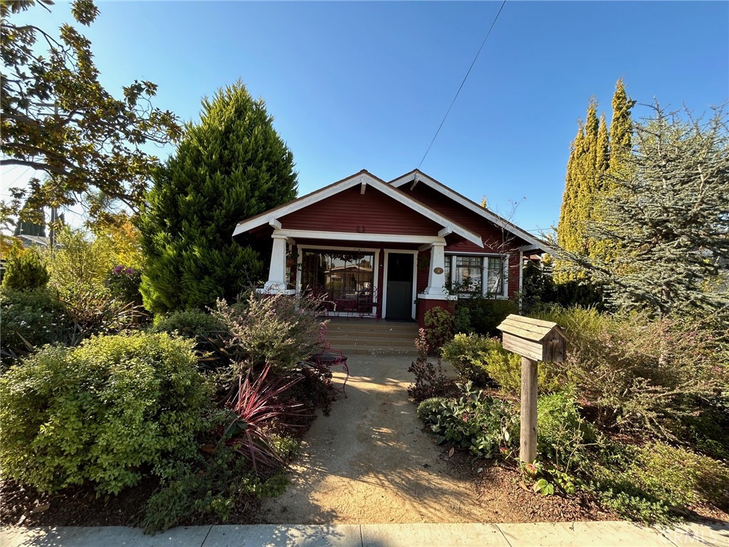 805 Freeman Avenue