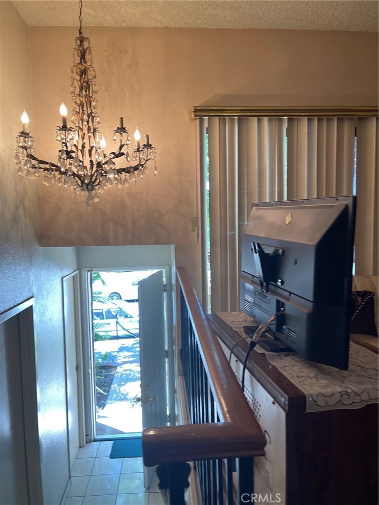 Photo 5 of 10 of 320 Mchenry Road 4 townhome