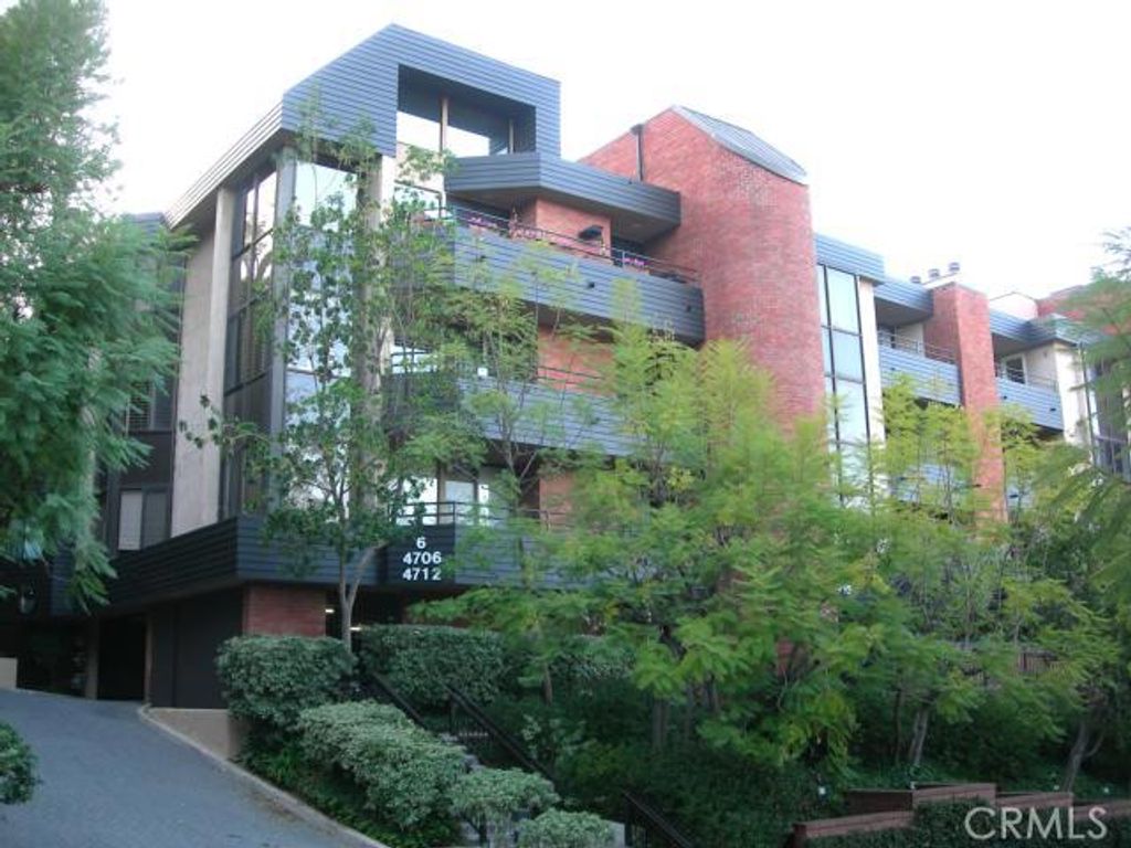 listing image 130721686004110812804