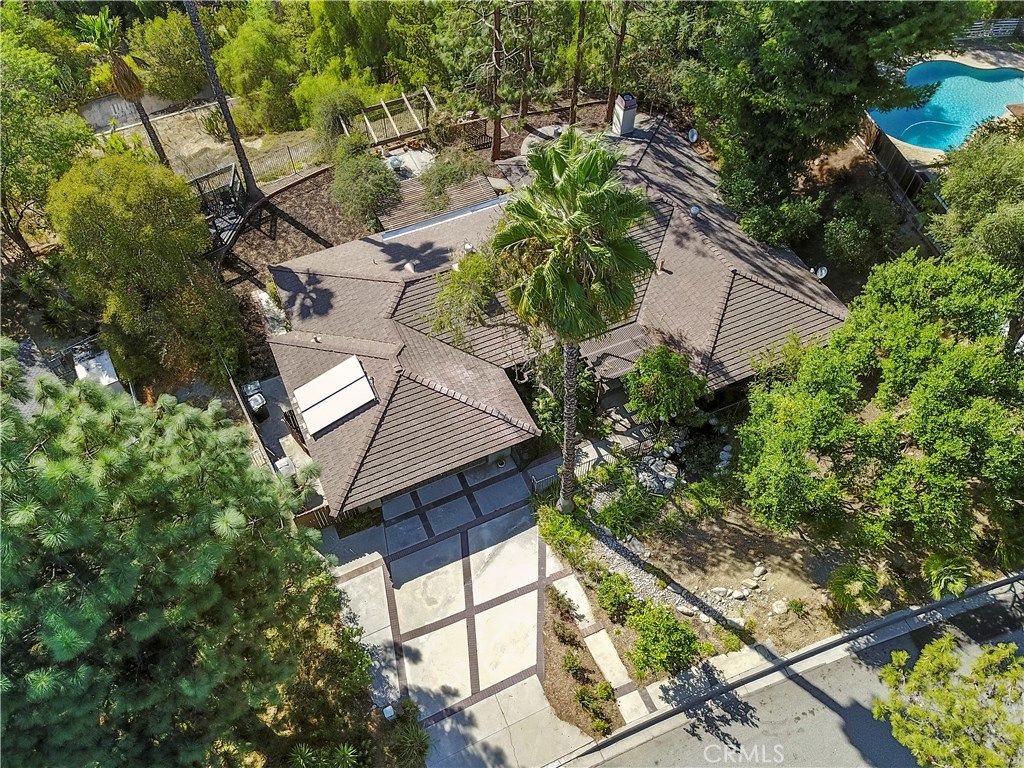 listing image 130726112539451120046