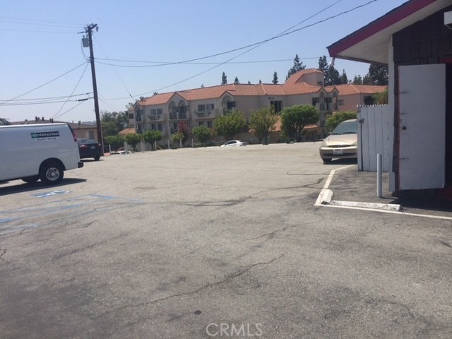 150 W Whittier Boulevard