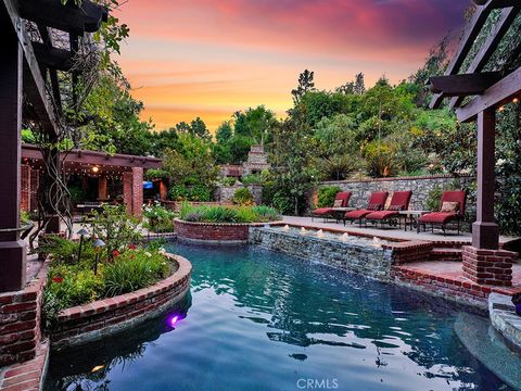 A home in North Tustin