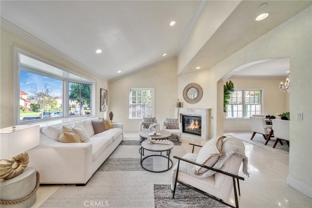 1425 Mirasol Drive