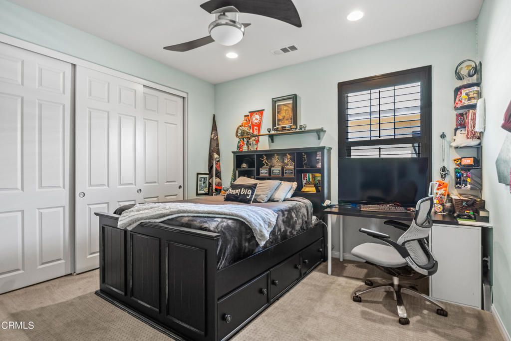 listing image 130729480768489314502