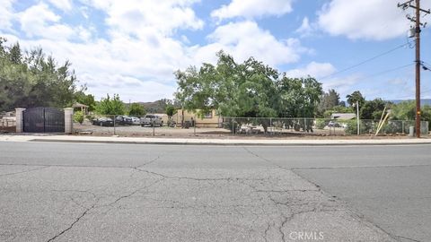 A home in Lake Elsinore