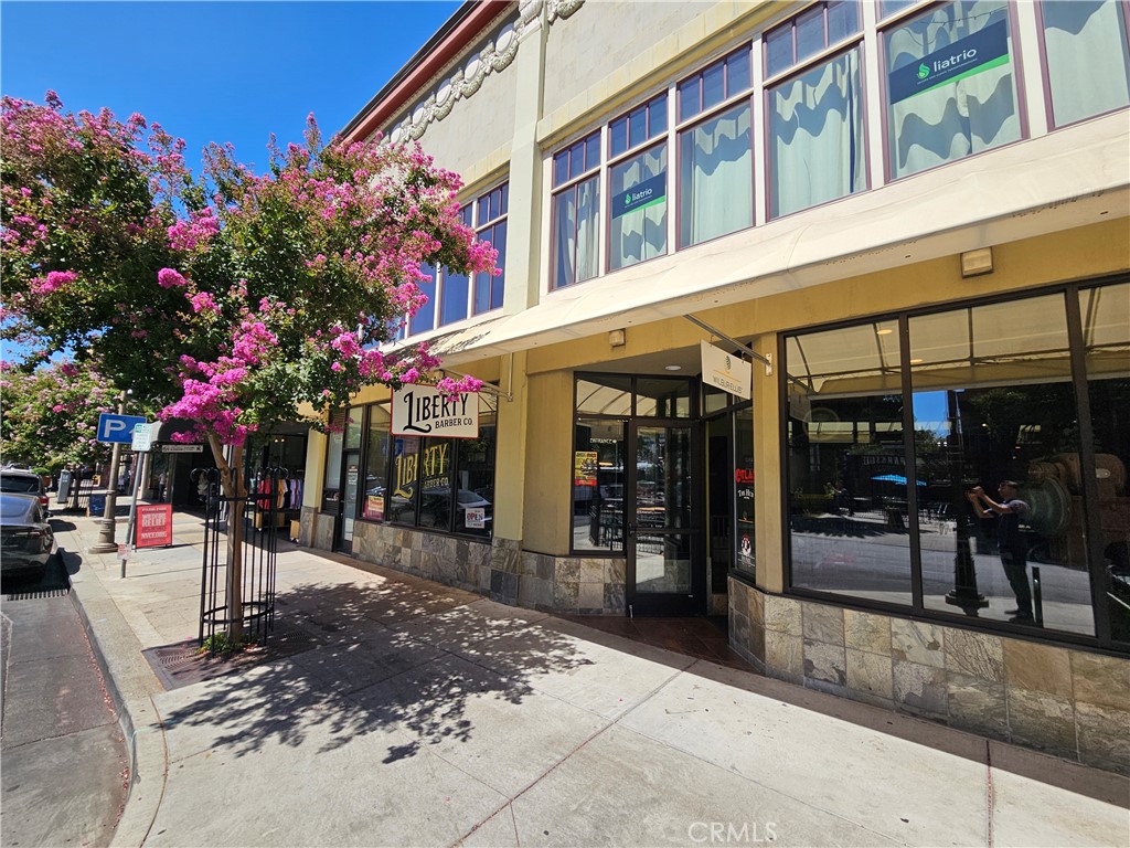 Ground floor retail space in one of Downtown Chico's most prominent buildings. Modern space with large windows, tall ceilings, open floorplan and ample lighting. Most recently a successful barber shop, but can be used for other various uses. Located on the corner of 3rd and Main Street, within walking distance to some of the best restaurants, coffee shops, retail stores, and more.