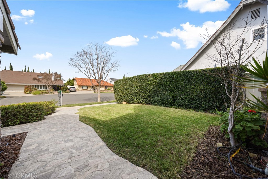 13742 Onkayha Circle