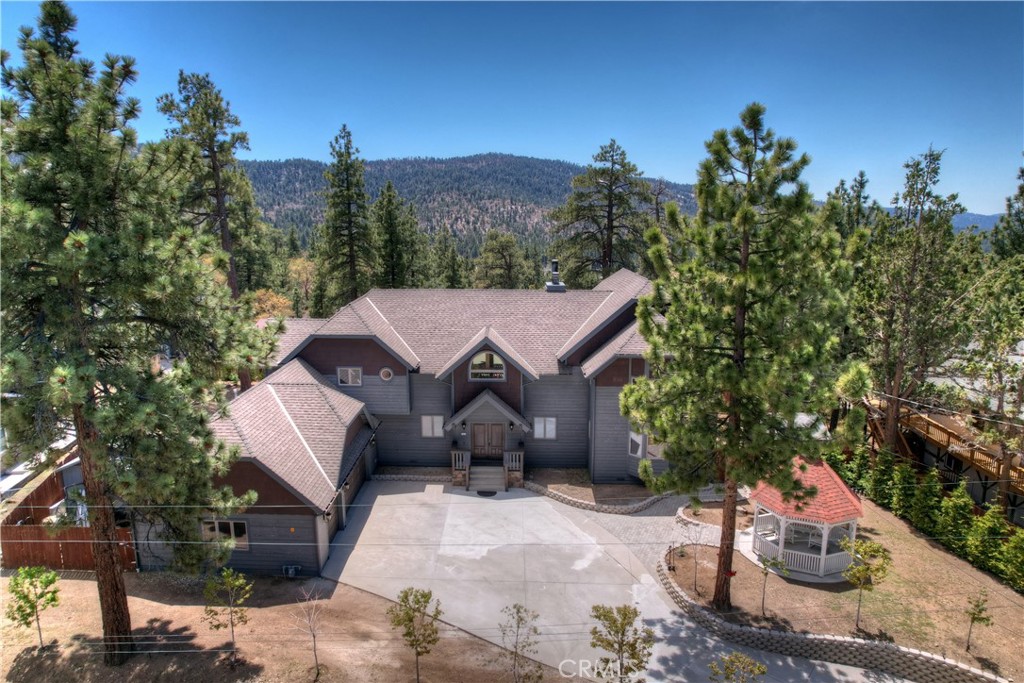 727 Villa Grove Avenue