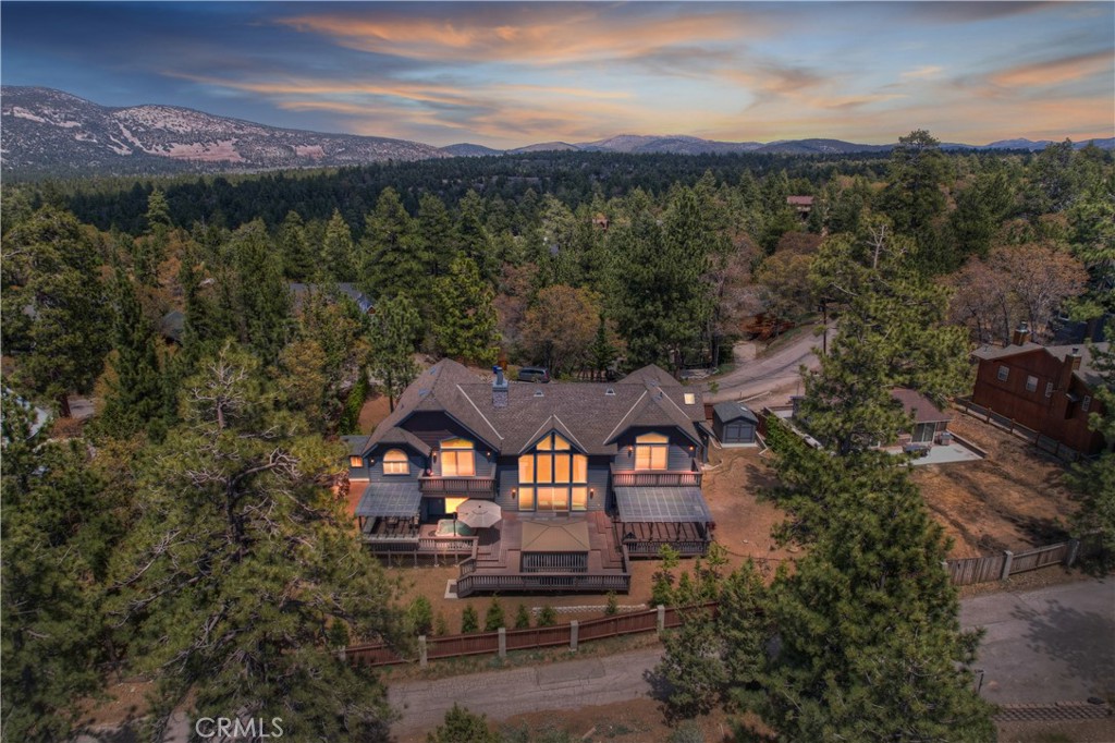 727 Villa Grove Avenue