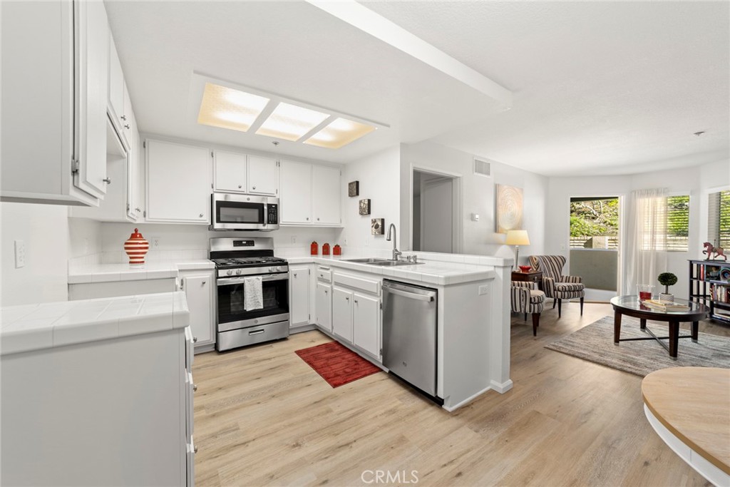 ,Hillcrest Senior Condos - Residential Lease