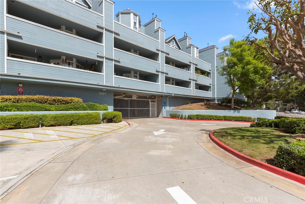 ,Hillcrest Senior Condos - Residential Lease