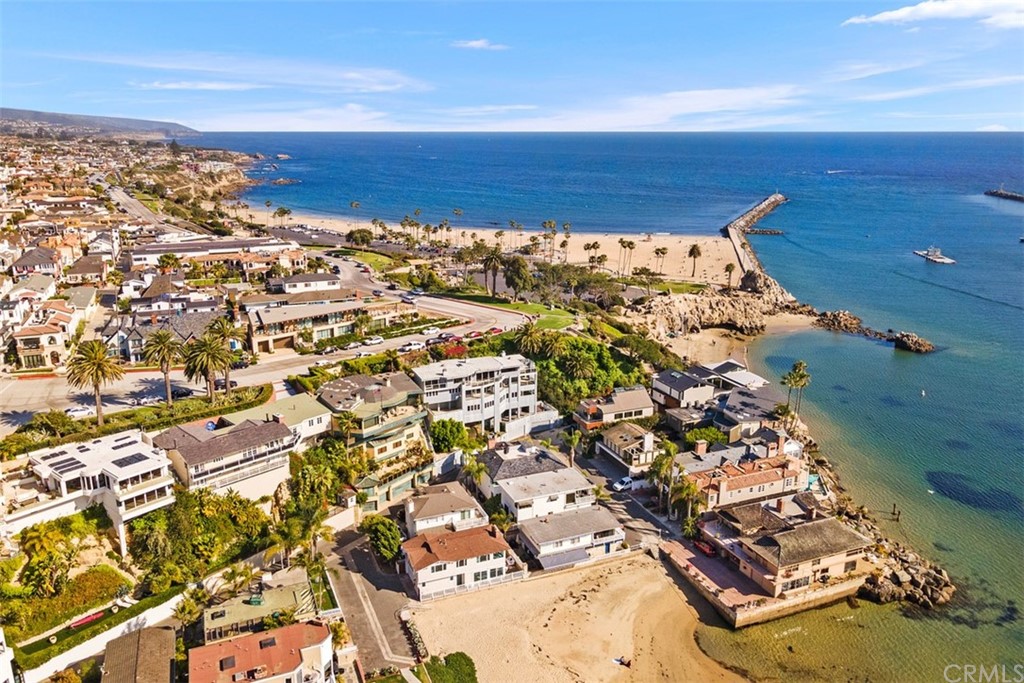 Corona del Mar South of PCH (CDMS) - Residential