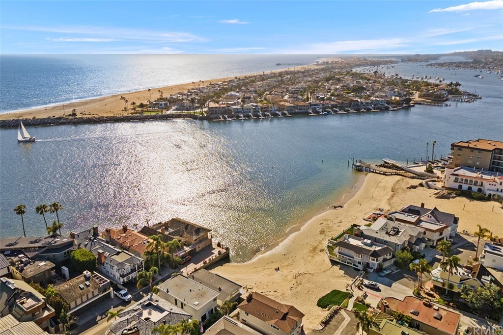 Corona del Mar South of PCH (CDMS) - Residential