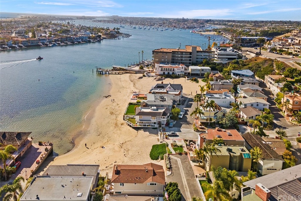 Corona del Mar South of PCH (CDMS) - Residential